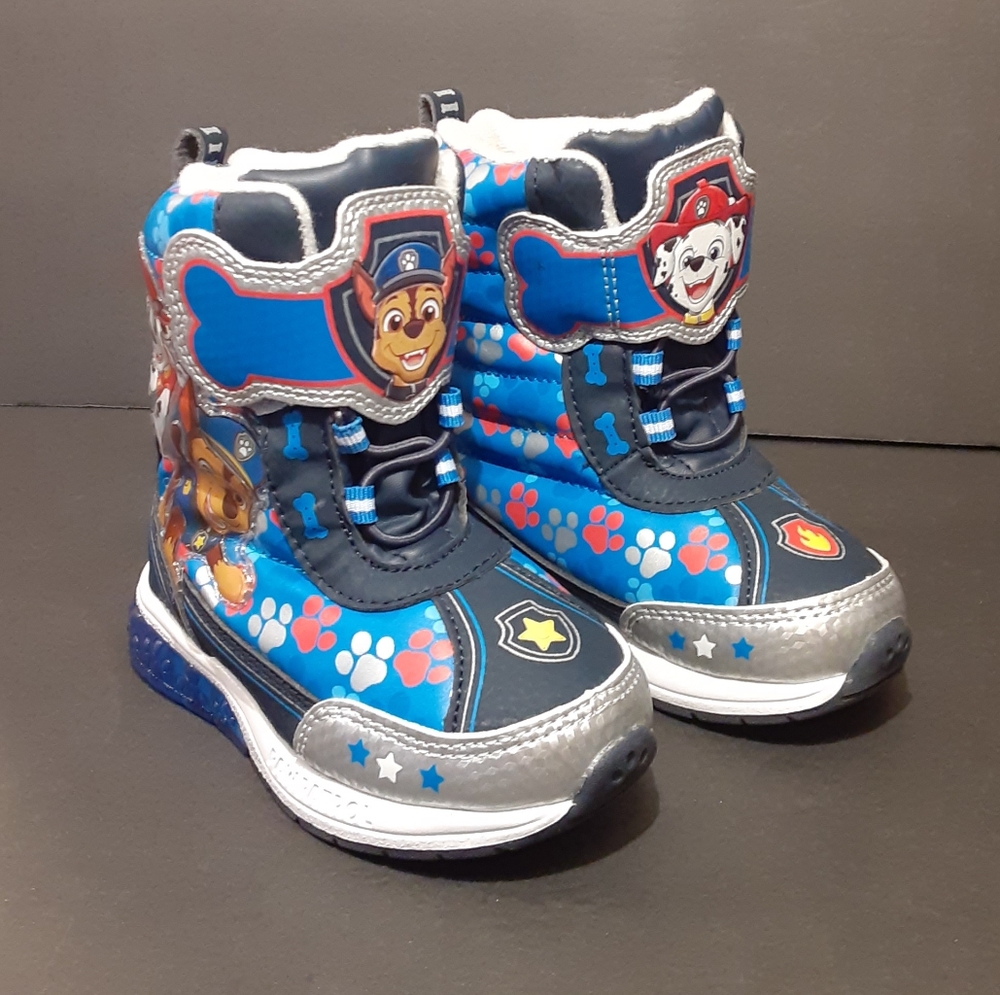 PAW PATROL Winter/Snow LIGHTS UP Puffer /Velcro Snow Boots, Size 7 Baby (NWT).